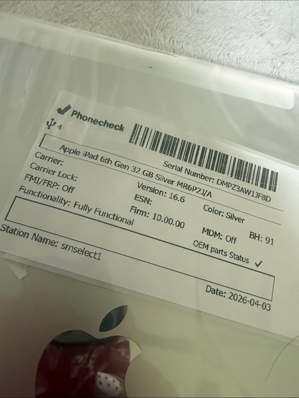 Apple iPad Silver Back Panel with Apple Logo - Picture 3 of 3